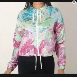 Nike CT6073-496 Women's Sportswear Windrunner Cropped Jacket Floral Multi